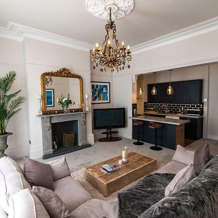 Court House Apartment Cheltenham Bagian luar foto