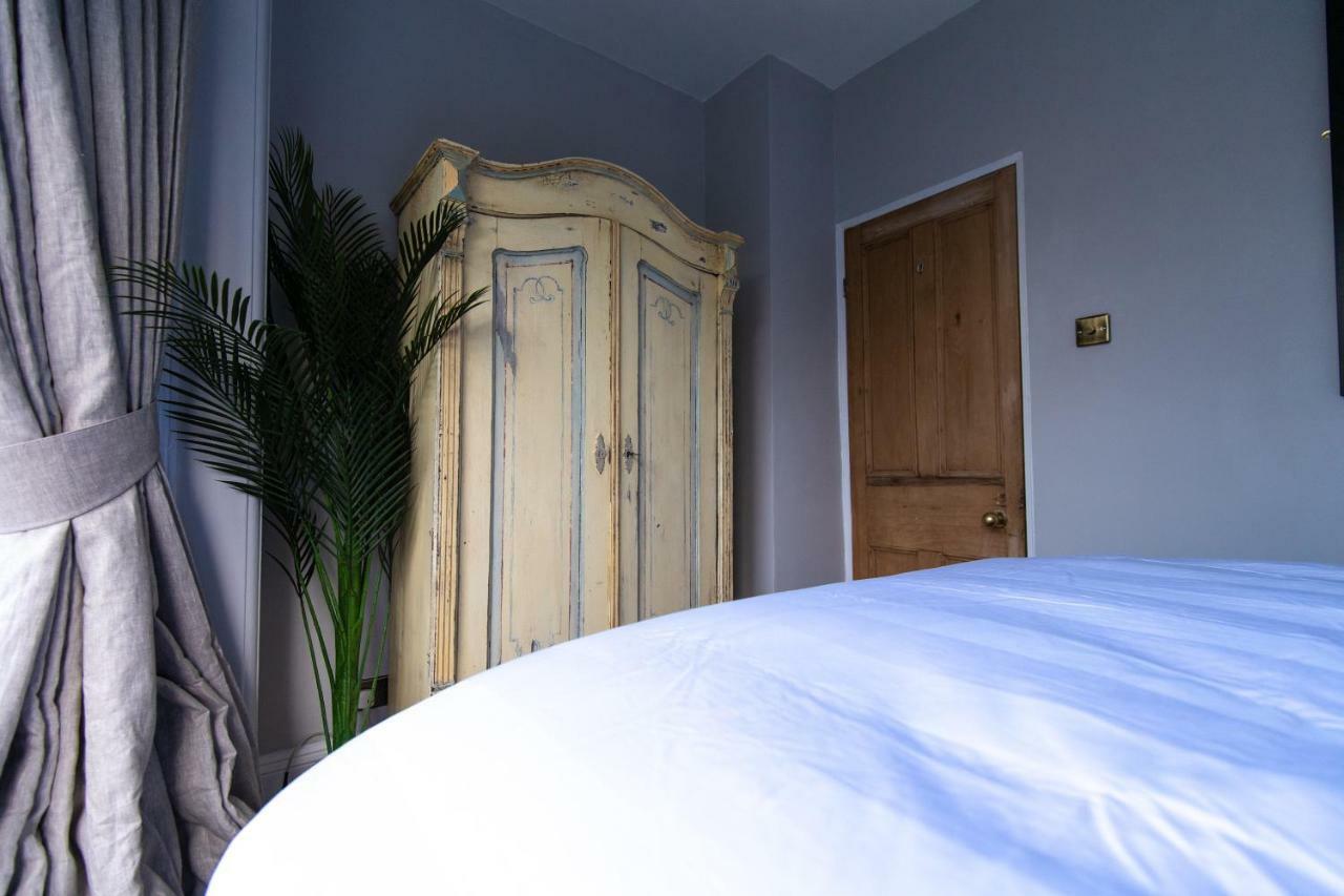 Court House Apartment Cheltenham Bagian luar foto