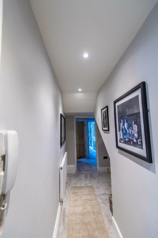 Court House Apartment Cheltenham Bagian luar foto