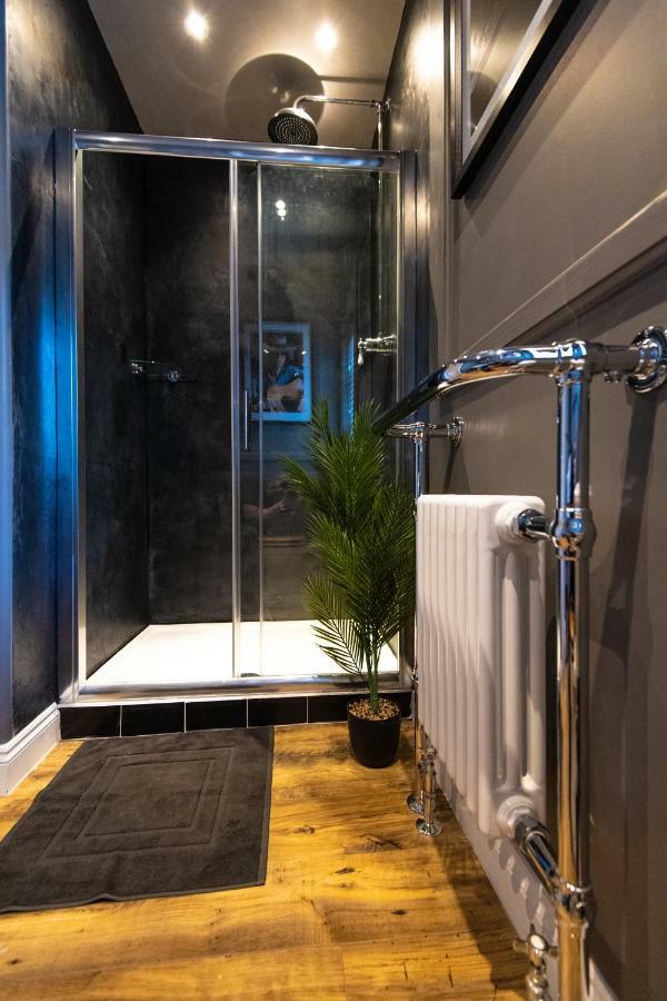Court House Apartment Cheltenham Bagian luar foto