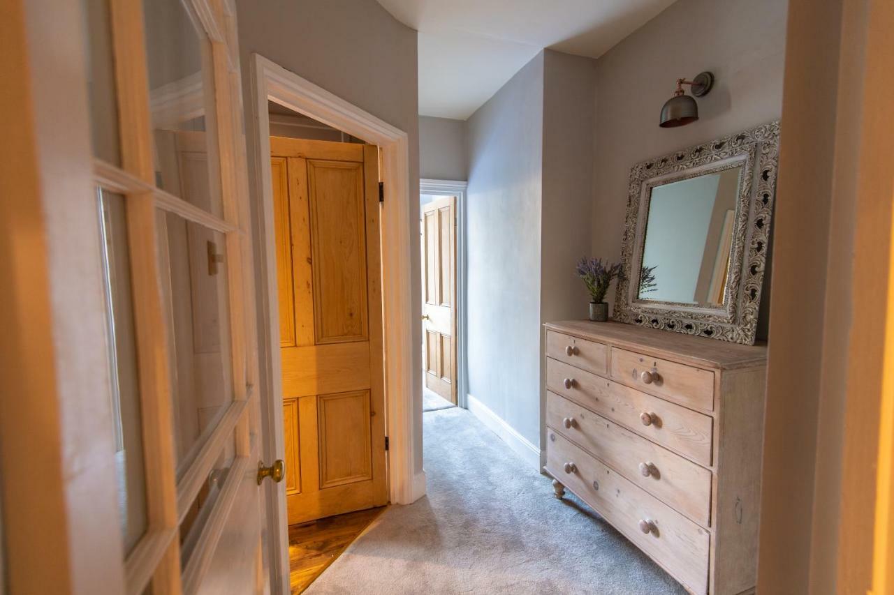 Court House Apartment Cheltenham Bagian luar foto