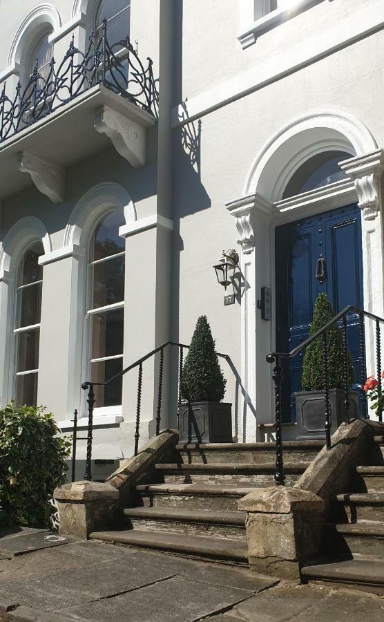 Court House Apartment Cheltenham Bagian luar foto