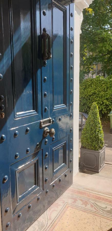 Court House Apartment Cheltenham Bagian luar foto